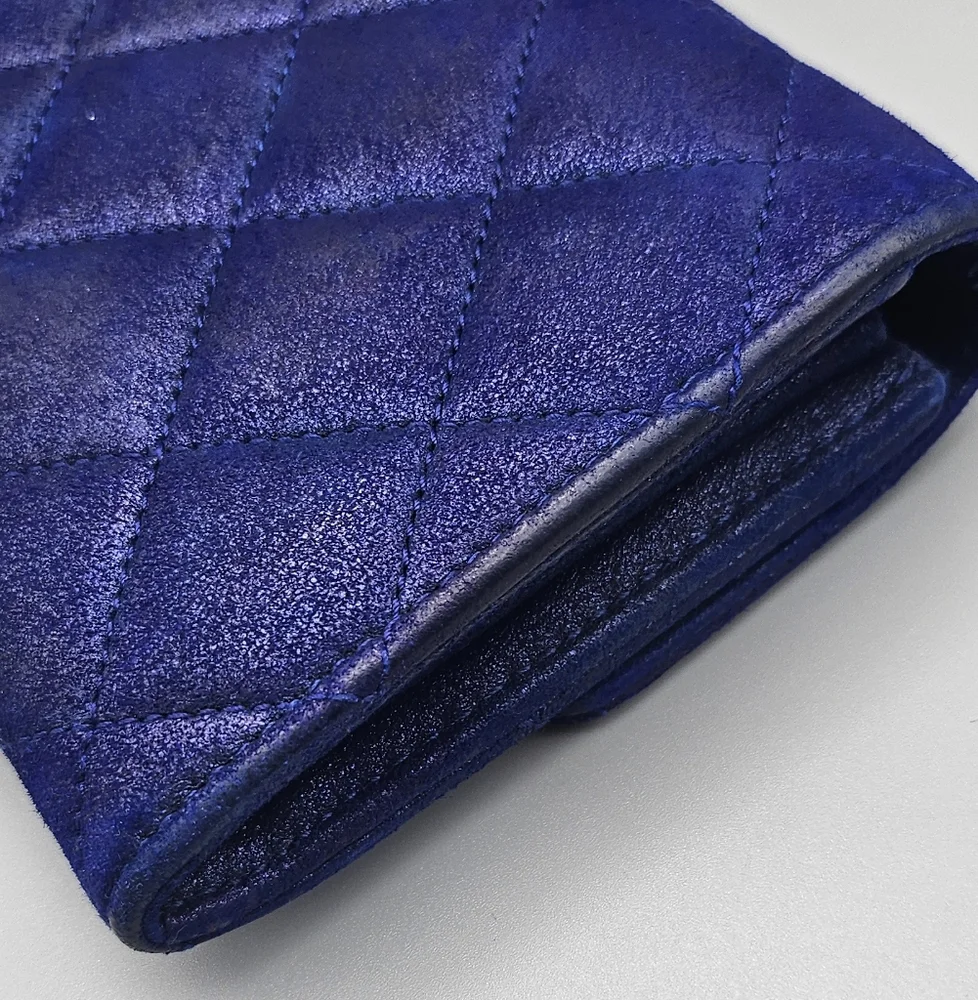 Chanel Quilted Iridescent Blue Wallet on Chain (WOC) Ruthenium HW - Picture 13 of 17